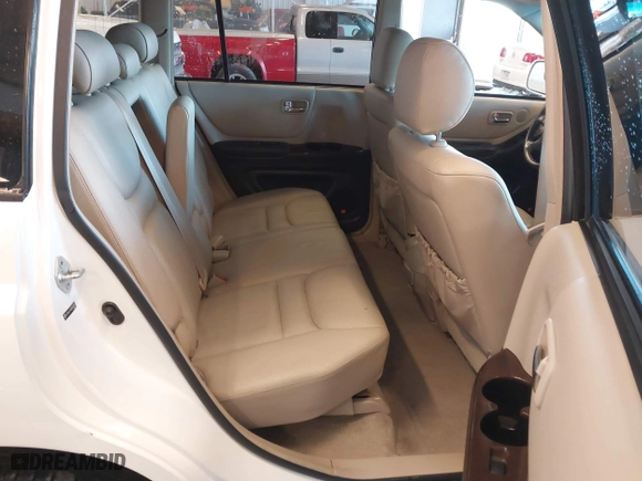 2003 Toyota Highlander with VIN JTEHF21A430153629, listed as a IAAI auction lot 41334411 with 236,557 mi miles. Bid and sale history available at carsss.com. Image 8.