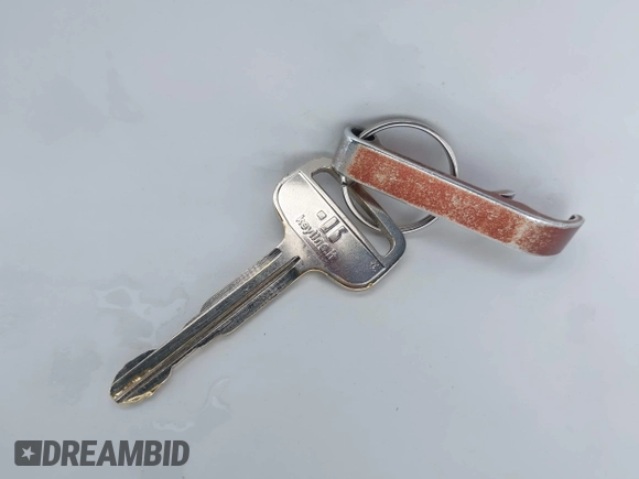 1997 Toyota Camry LE z VIN 4T1BG22K5VU024448, wystawiony jako IAAI lot #42019670 z przebiegiem 133 385 mil mil oraz . Historia ofert i sprzedaży dostępna na DreamBid. Obrazek 11.