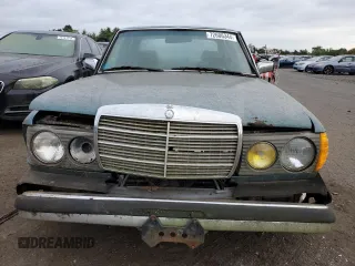 1984 Mercedes-Benz 300 with VIN WDBAB33A1EA006099, listed as a Copart auction lot 72606344 with 336,416 mi miles and Clean Title. Bid and sale history available at carsss.com. Image 5.