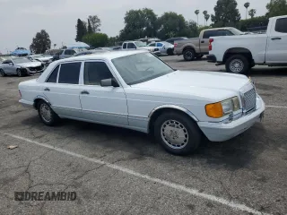 1990 Mercedes-Benz 560 z VIN WDBCA39E7LA505105, wystawiony jako Copart lot #58875015 z przebiegiem 88 261 mil mil oraz Szkoda całkowita • Salvage title. Historia ofert i sprzedaży dostępna na DreamBid. Obrazek 4.