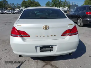 2007 Toyota Avalon XL z VIN 4T1BK36B77U223227, wystawiony jako IAAI lot #42130436 z przebiegiem 130 211 mil mil oraz . Historia ofert i sprzedaży dostępna na DreamBid. Obrazek 17.