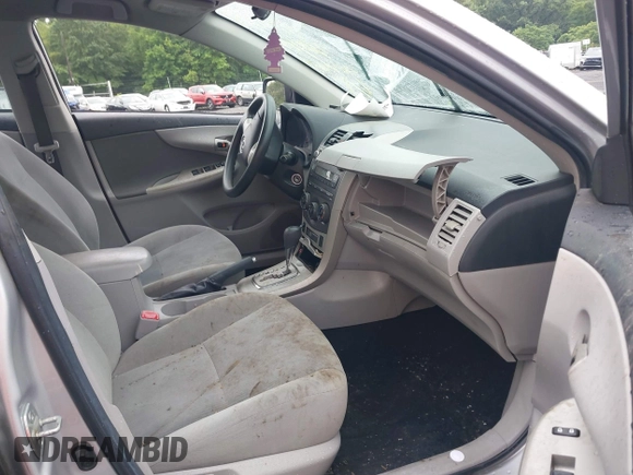 2011 Toyota Corolla L with VIN 2T1BU4EE1BC724135, listed as a IAAI auction lot 40054479 with 190,235 mi miles. Bid and sale history available at carsss.com. Image 5.