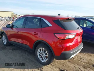 2020 Ford Escape SE with VIN 1FMCU0G64LUA49724, listed as a IAAI auction lot 41756949 with 110,035 mi miles. Bid and sale history available at carsss.com. Image 3.