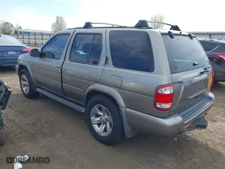 2004 Nissan Pathfinder SE with VIN JN8DR09X94W802254, listed as a IAAI auction lot 42048063 with 199,012 mi miles. Bid and sale history available at carsss.com. Image 3.