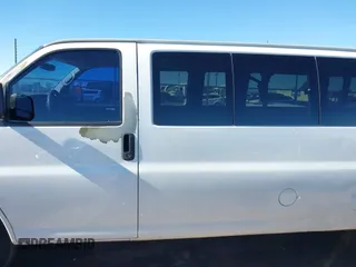 2012 Chevrolet Express Passenger 1LT с VIN 1GAZG1FG1C1140935, выставлен на аукционе IAAI как лот 40887987 с пробегом 362 780 миль миль и . История ставок и продаж доступна на DreamBid. Изображение 14.