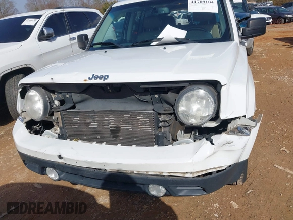 2014 Jeep Patriot High Altitude with VIN 1C4NJPFA6ED663066, listed as a IAAI auction lot 41709104 with 115,988 mi miles and . Bid and sale history available at carsss.com. Image 6.