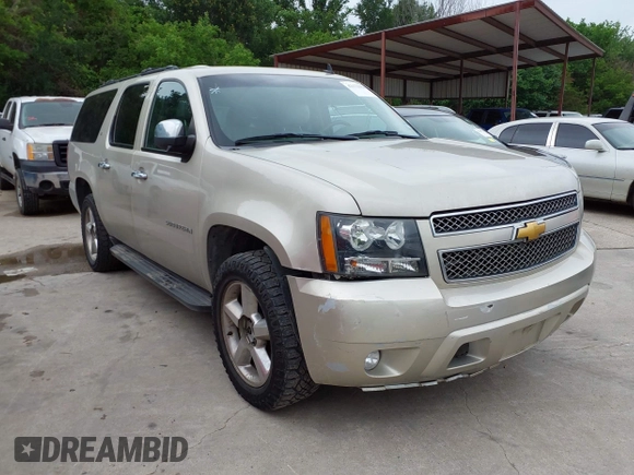 2013 Chevrolet Suburban LT with VIN 1GNSKJE74DR166223, listed as a IAAI auction lot 42172184 with 200,901 mi miles and . Bid and sale history available at DreamBid. Image 6.