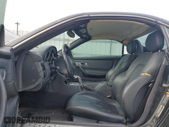 2002 Mercedes-Benz SLK-Class 2.3L Kompressor with VIN WDBKK49F22F259458, listed as a Copart auction lot 68822214 with 178,005 mi miles and Non Repairable. Bid and sale history available at carsss.com. Image 7.