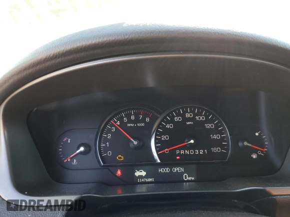 2010 Cadillac DTS 1SA z VIN 1G6KA5EY4AU126988, wystawiony jako Copart lot #49551415 z przebiegiem 114 768 mil mil oraz Czysty tytuł • Clean title. Historia ofert i sprzedaży dostępna na DreamBid. Obrazek 9.