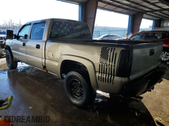 2001 GMC Sierra 1500HD SLT z VIN 1GTGK13U51F151024, wystawiony jako Copart lot #41991685 z przebiegiem 187 734 mil mil oraz Szkody całkowita. Historia ofert i sprzedaży dostępna na DreamBid. Obrazek 2.
