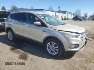 2017 Ford Escape SE with VIN 1FMCU0GD1HUE86831, listed as a Copart auction lot 46753205 with 43,709 mi miles and Salvage Title. Bid and sale history available at carsss.com. Image 4.