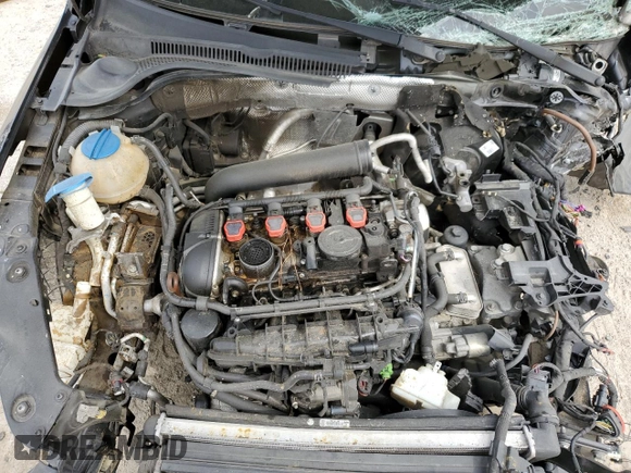 2013 Volkswagen Jetta GLI z VIN 3VW467AJ4DM211007, wystawiony jako Copart lot #48052105 z przebiegiem Nie podano mil oraz Szkoda całkowita • Salvage title. Historia ofert i sprzedaży dostępna na DreamBid. Obrazek 12.