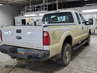 2013 Ford F-250 XL z VIN 1FT7X2B6XDEB81253, wystawiony jako IAAI lot #42854468 z przebiegiem 217 973 mil mil oraz . Historia ofert i sprzedaży dostępna na DreamBid. Obrazek 29.