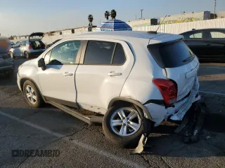 2022 Chevrolet Trax LS with VIN KL7CJNSM5NB507041, listed as a Copart auction lot 88990665 with 30,986 mi miles and Salvage Title. Bid and sale history available at carsss.com. Image 2.