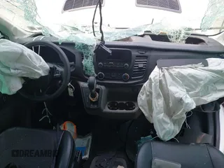 2023 Ford Transit Cargo с VIN 1FTBR1X81PKB01837, выставлен на аукционе IAAI как лот 42489358 с пробегом 68 143 миль миль и . История ставок и продаж доступна на DreamBid. Изображение 5.