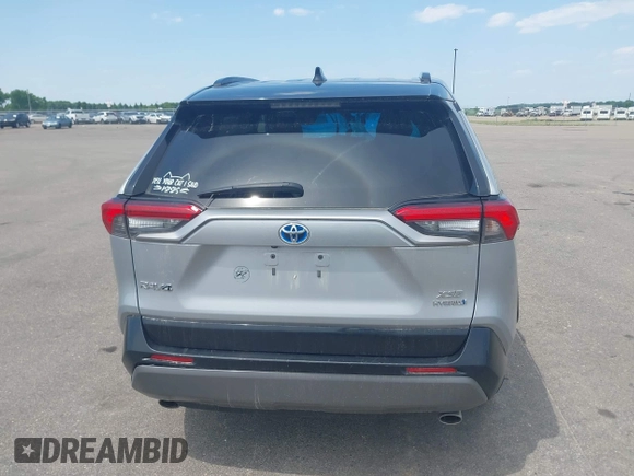 2020 Toyota RAV4 Hybrid XSE с VIN 2T3EWRFV8LW049670, выставлен на аукционе IAAI как лот 42432158 с пробегом 144 118 миль миль и . История ставок и продаж доступна на DreamBid. Изображение 16.
