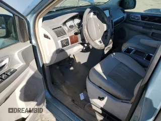 2009 Chrysler Town & Country Touring with VIN 2A8HR54X99R640099, listed as a Copart auction lot 46584725 with 216,881 mi miles and Salvage Title. Bid and sale history available at DreamBid. Image 8.