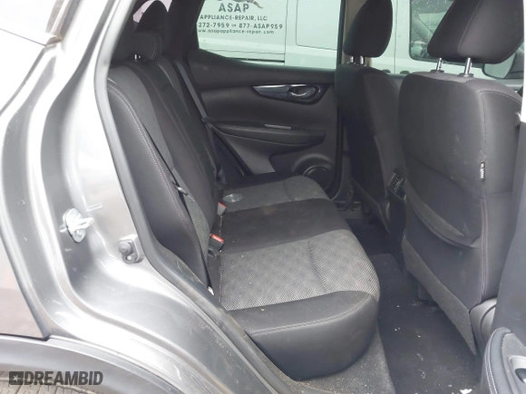2018 Nissan Rogue Sport SV with VIN JN1BJ1CP3JW105119, listed as a IAAI auction lot 41717064 with 108,434 mi miles. Bid and sale history available at carsss.com. Image 8.