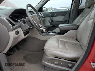 2014 GMC Acadia SLT z VIN 1GKKRRKD8EJ111517, wystawiony jako Copart lot #47087245 z przebiegiem 267 894 mil mil oraz Szkoda całkowita • Salvage title. Historia ofert i sprzedaży dostępna na DreamBid. Obrazek 7.