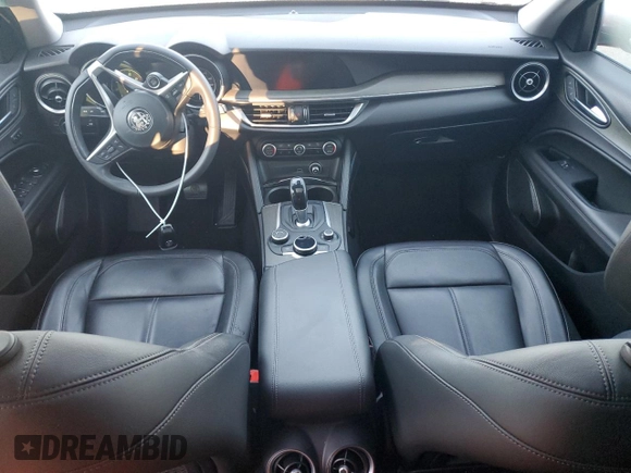 2019 Alfa Romeo Stelvio Ti Lusso z VIN ZASPAKBN0K7C39954, wystawiony jako Copart lot #75512994 z przebiegiem Nie podano mil oraz Szkoda całkowita • Salvage title. Historia ofert i sprzedaży dostępna na DreamBid. Obrazek 8.