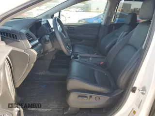 2024 Honda Odyssey EX-L z VIN 5FNRL6H65RB047405, wystawiony jako Copart lot #57880245 z przebiegiem Nie podano mil oraz Czysty tytuł • Clean title. Historia ofert i sprzedaży dostępna na DreamBid. Obrazek 7.