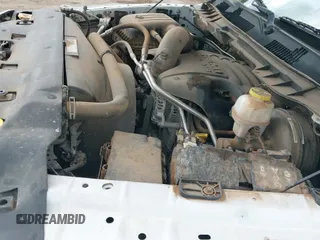 2019 Ram 1500 Tradesman z VIN 3C6JR6DT1KG674925, wystawiony jako IAAI lot #43297849 z przebiegiem 87 160 mil mil oraz . Historia ofert i sprzedaży dostępna na DreamBid. Obrazek 20.