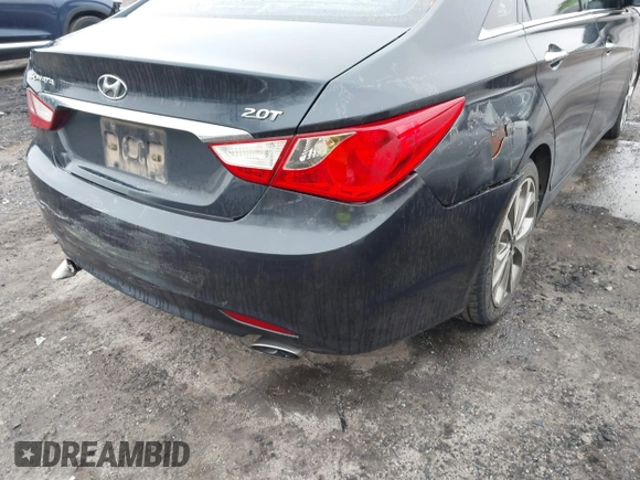 2013 Hyundai Sonata Limited with VIN 5NPEC4AB4DH804900, listed as a IAAI auction lot 41619907 with 152,278 mi miles and . Bid and sale history available at DreamBid. Image 12.