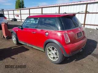 2005 MINI Hardtop S with VIN WMWRE33475TG95480, listed as a IAAI auction lot 42262729 with 148,893 mi miles and . Bid and sale history available at DreamBid. Image 3.