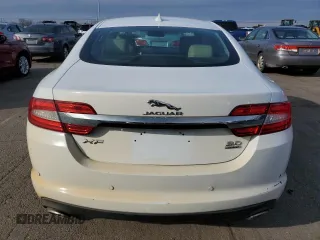 2015 Jaguar XF Portfolio z VIN SAJWJ0FF1F8U55504, wystawiony jako Copart lot #85742414 z przebiegiem Nie podano mil oraz Czysty tytuł • Clean title. Historia ofert i sprzedaży dostępna na DreamBid. Obrazek 6.