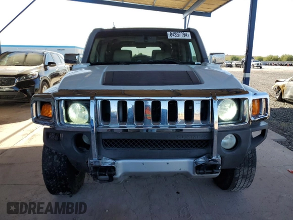 2008 Hummer H3 SUV Alpha with VIN 5GTEN13L188172045, listed as a Copart auction lot 84897794 with 201,975 mi miles and Salvage Title. Bid and sale history available at carsss.com. Image 5.