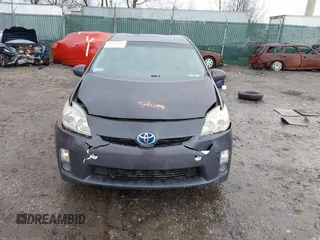 2010 Toyota Prius II with VIN JTDKN3DU0A1261312, listed as a IAAI auction lot 41812223 with 82,144 mi miles. Bid and sale history available at carsss.com. Image 6.