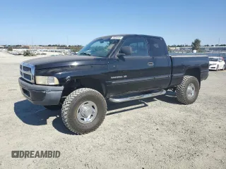 1998 Dodge 2500 with VIN 1B7KF23Z1WJ262027, listed as a Copart auction lot 59233245 with 143,479 mi miles and Clean title. Bid and sale history available at DreamBid. Image 1.