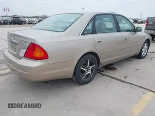 2000 Toyota Avalon XL with VIN 4T1BF28B0YU024842, listed as a IAAI auction lot 41630268 with 260,586 mi miles and . Bid and sale history available at DreamBid. Image 4.