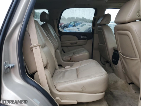 2007 GMC Yukon Denali with VIN 1GKFK63827J355690, listed as a Copart auction lot 69571854 with 136,055 mi miles and Salvage Title. Bid and sale history available at carsss.com. Image 11.