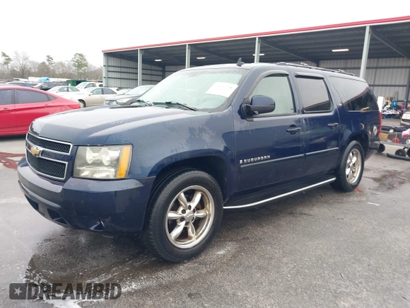 2007 Chevrolet Suburban LT with VIN 1GNFC16067R276582, listed as a IAAI auction lot 41494768 with 300,791 mi miles and . Bid and sale history available at DreamBid. Image 2.