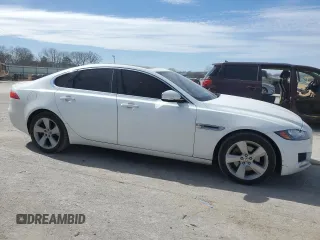2018 Jaguar XF 25t with VIN SAJBS4FX4JCY69958, listed as a Copart auction lot 46852785 with 88,864 mi miles and Salvage Title. Bid and sale history available at carsss.com. Image 4.