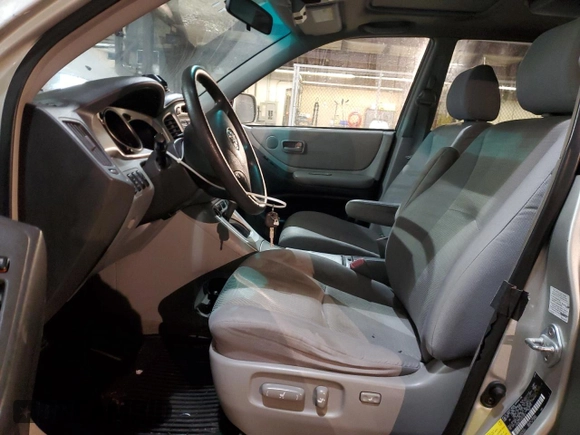 2006 Toyota Highlander z VIN JTEEW21A160019815, wystawiony jako Copart lot #89141995 z przebiegiem 174 721 mil mil oraz Szkoda całkowita • Salvage title. Historia ofert i sprzedaży dostępna na DreamBid. Obrazek 7.