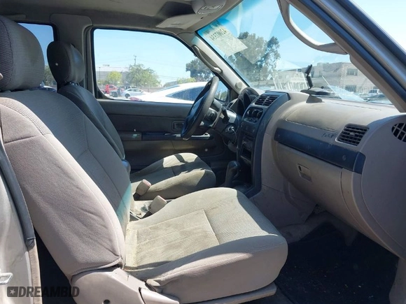 2004 Nissan Frontier 2WD XE with VIN 1N6ED29X84C432617, listed as a IAAI auction lot 42007334 with 289,554 mi miles. Bid and sale history available at carsss.com. Image 5.