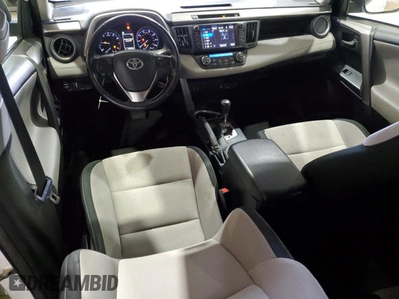 2016 Toyota RAV4 XLE с VIN JTMRFREV8GD191572, выставлен на аукционе Copart как лот 61609975 с пробегом 140 648 миль миль и Списание • Salvage title. История ставок и продаж доступна на DreamBid. Изображение 8.