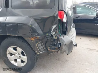 2011 Nissan Xterra Pro-4X with VIN 5N1AN0NW7BC506280, listed as a IAAI auction lot 41829719 with 120,087 mi miles. Bid and sale history available at carsss.com. Image 6.