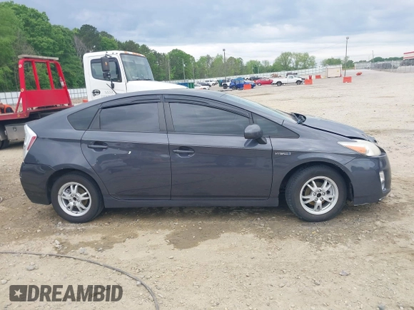 2010 Toyota Prius II z VIN JTDKN3DU8A0245137, wystawiony jako IAAI lot #42080029 z przebiegiem 204 956 mil mil oraz . Historia ofert i sprzedaży dostępna na DreamBid. Obrazek 13.