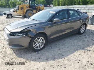 2015 Ford Fusion SE z VIN 3FA6P0H75FR299944, wystawiony jako Copart lot #52946025 z przebiegiem 111 660 mil mil oraz Szkoda całkowita • Salvage title. Historia ofert i sprzedaży dostępna na DreamBid. Obrazek 1.