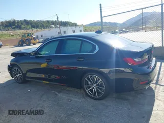 2021 BMW 3 Series 330i с VIN 3MW5R1J08M8B59664, выставлен на аукционе IAAI как лот 41985489 с пробегом 30 514 миль миль и . История ставок и продаж доступна на DreamBid. Изображение 14.
