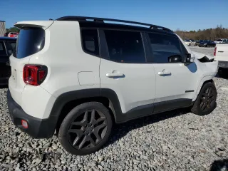 2020 Jeep Renegade Altitude z VIN ZACNJAB19LPL72057, wystawiony jako Copart lot #41449755 z przebiegiem 61 233 mil mil oraz Szkoda całkowita • Salvage title. Historia ofert i sprzedaży dostępna na DreamBid. Obrazek 3.