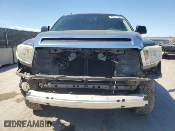 2014 Toyota Tundra SR5 z VIN 5TFEY5F12EX171374, wystawiony jako Copart lot #48051355 z przebiegiem 133 725 mil mil oraz Szkoda całkowita • Salvage title. Historia ofert i sprzedaży dostępna na DreamBid. Obrazek 5.