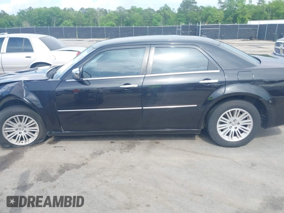 2010 Chrysler 300 Touring with VIN 2C3CA5CV3AH195530, listed as a IAAI auction lot 42103512 with 291,724 mi miles and . Bid and sale history available at DreamBid. Image 14.