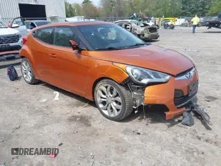 2013 Hyundai Veloster w/Black Int с VIN KMHTC6AD5DU134618, выставлен на аукционе IAAI как лот 42230190 с пробегом 99 237 миль миль и . История ставок и продаж доступна на DreamBid. Изображение 1.