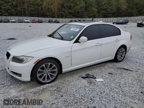 2011 BMW 3 Series 328i z VIN WBAPH7G53BNM58989, wystawiony jako Copart lot #79000604 z przebiegiem Nie podano mil oraz Nie do naprawy • Non repairable. Historia ofert i sprzedaży dostępna na DreamBid. Obrazek 1.