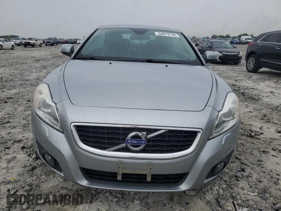 2011 Volvo C70 z VIN YV1672MC7BJ116079, wystawiony jako Copart lot #54872745 z przebiegiem 100 464 mil mil oraz Szkoda całkowita • Salvage title. Historia ofert i sprzedaży dostępna na DreamBid. Obrazek 5.