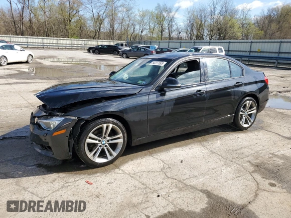 2013 BMW 3 Series 328i xDrive z VIN WBA3B5C53DF595373, wystawiony jako Copart lot #54227095 z przebiegiem 92 311 mil mil oraz Szkoda całkowita • Salvage title. Historia ofert i sprzedaży dostępna na DreamBid. Obrazek 1.